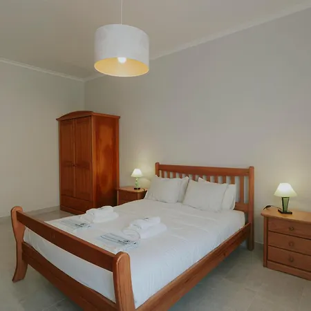 96 - Lobo Do Mar شقة *